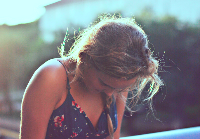 18 Struggles Of Having An Outgoing Personality But Actually Being Shy And Introverted
